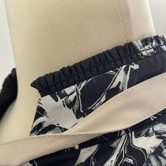 Dorothee Schumacher Sleeveless B/W  Classic Floral Blouse, Career, Coastal,  XS - Picture 9 of 9